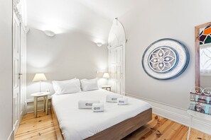 3 chambres, fer et planche à repasser, accès Internet, draps fournis