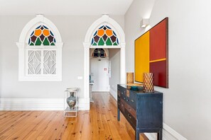 Interior - GuestReady - Historic charm with a balcony (Porto)