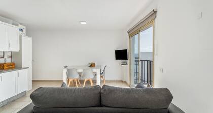 Apartment 'Turandot 34' with Sea View, Balcony and Wi-Fi