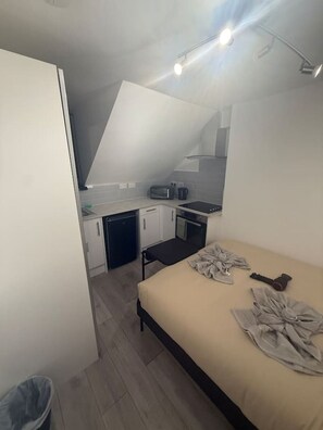 1 Schlafzimmer, WLAN, Bettwäsche