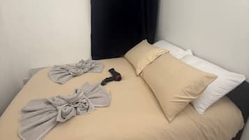 WiFi, bed sheets