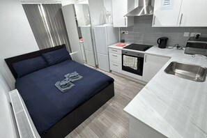 1 Schlafzimmer, WLAN, Bettwäsche