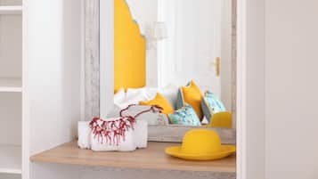 Căn hộ Cao cấp, 2 phòng ngủ | Két bảo mật tại phòng, bàn, bàn ủi/dụng cụ ủi quần áo