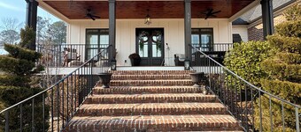  Beautifully designed Masters home rental on golf course neighborhood in Evans.