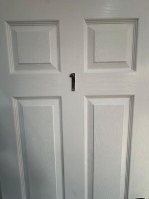 Miscellaneous - London Clapham Common Room (Greater London)