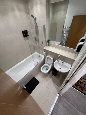 Hair dryer - Zone 1, Central London Room (Greater London)