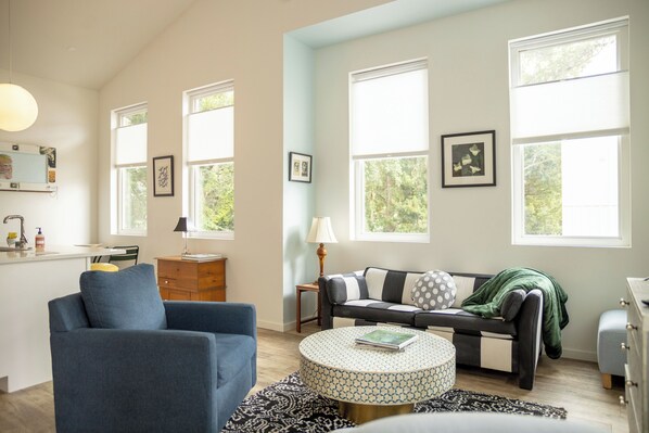 House | Interior - Blue Crest  (Ocean Springs)