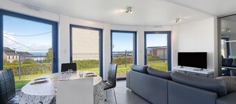 Serenity at Land’s End: Ocean Views and Beaches