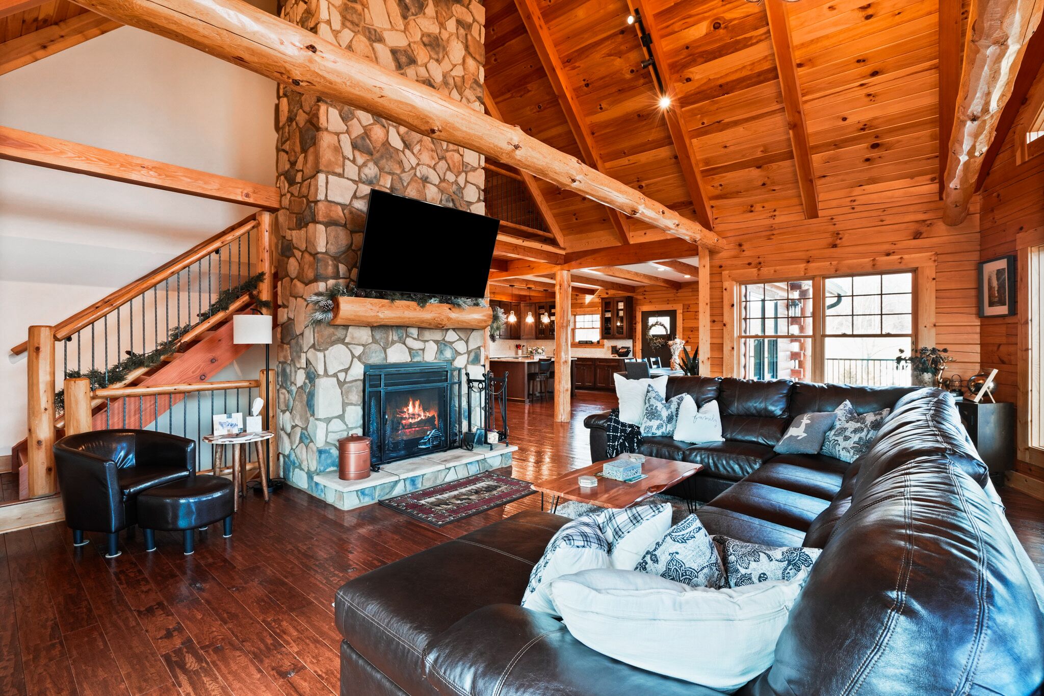 TV, peis, videospill og bordtennis