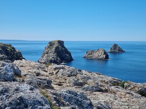 Unclassified image, 2 of 24, button - Spacious Duplex with Stunning Views of Camaret Bay (Camaret-sur-Mer)