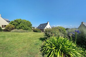 Property grounds - House Overlooking Camaret with Harbor View (Camaret-sur-Mer)