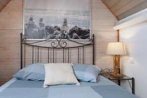 WiFi, bed sheets - Charming Cosy Apartment – Facing Camaret Port (Camaret-sur-Mer)