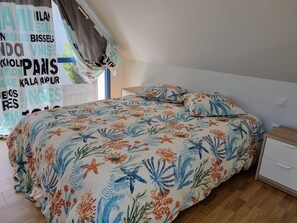 Fer et planche à repasser, Wi-Fi, draps fournis