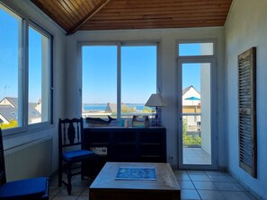 Luokittelematon kuva, 2 kautta 25, painike