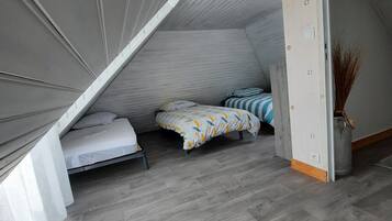 2 slaapkamers, een strijkplank/strijkijzer, wifi, beddengoed