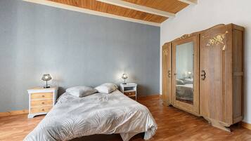 2 camere, ferro/asse da stiro, Wi-Fi, lenzuola