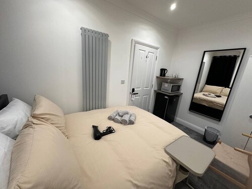 Central London Room close to London bridge and Borough market