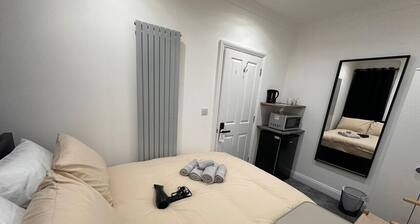 Central London Room close to London bridge and Borough market
