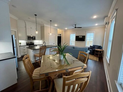 Serene 1-bedroom townhome with AC in North Augusta.