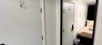 London Bridge 10 min walk away