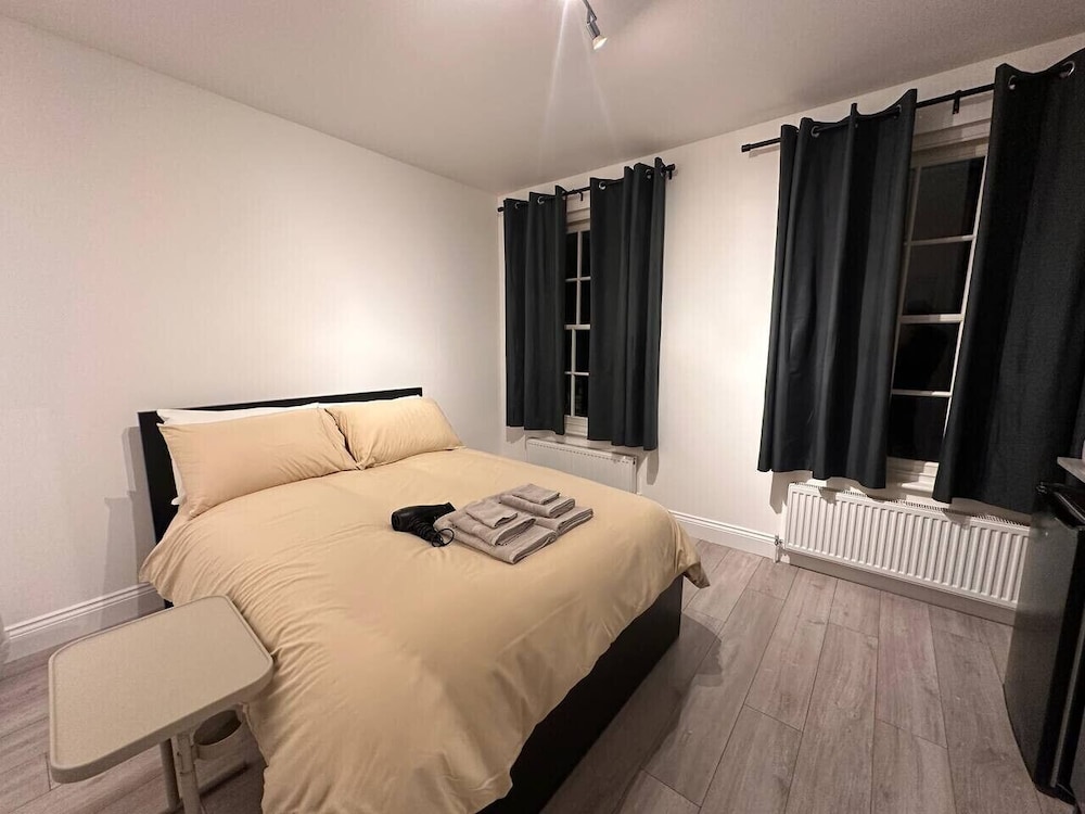 Central London Room in Oval photo 3