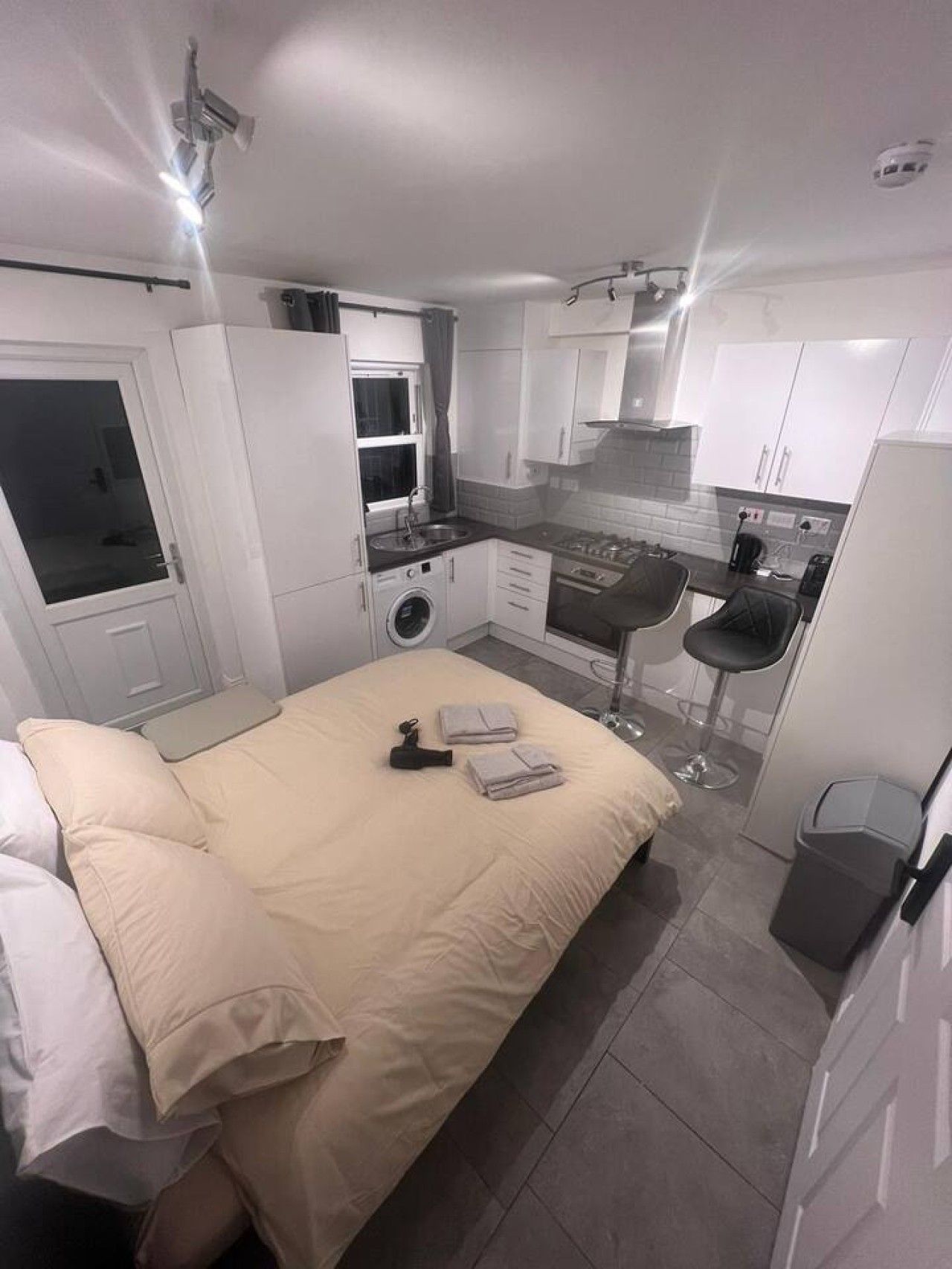 1 bedroom, iron/ironing board, WiFi, bed sheets