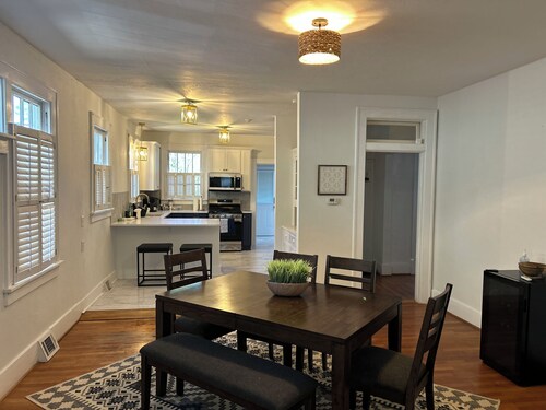 Pleasant 3-bedroom cottage in charming Augusta for your stay during the Masters!