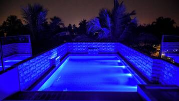 Piscina externa