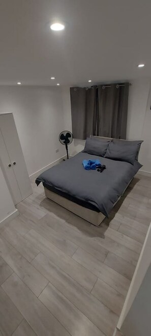 Iron/ironing board, WiFi, bed sheets - Flat near US embassy London (Greater London)