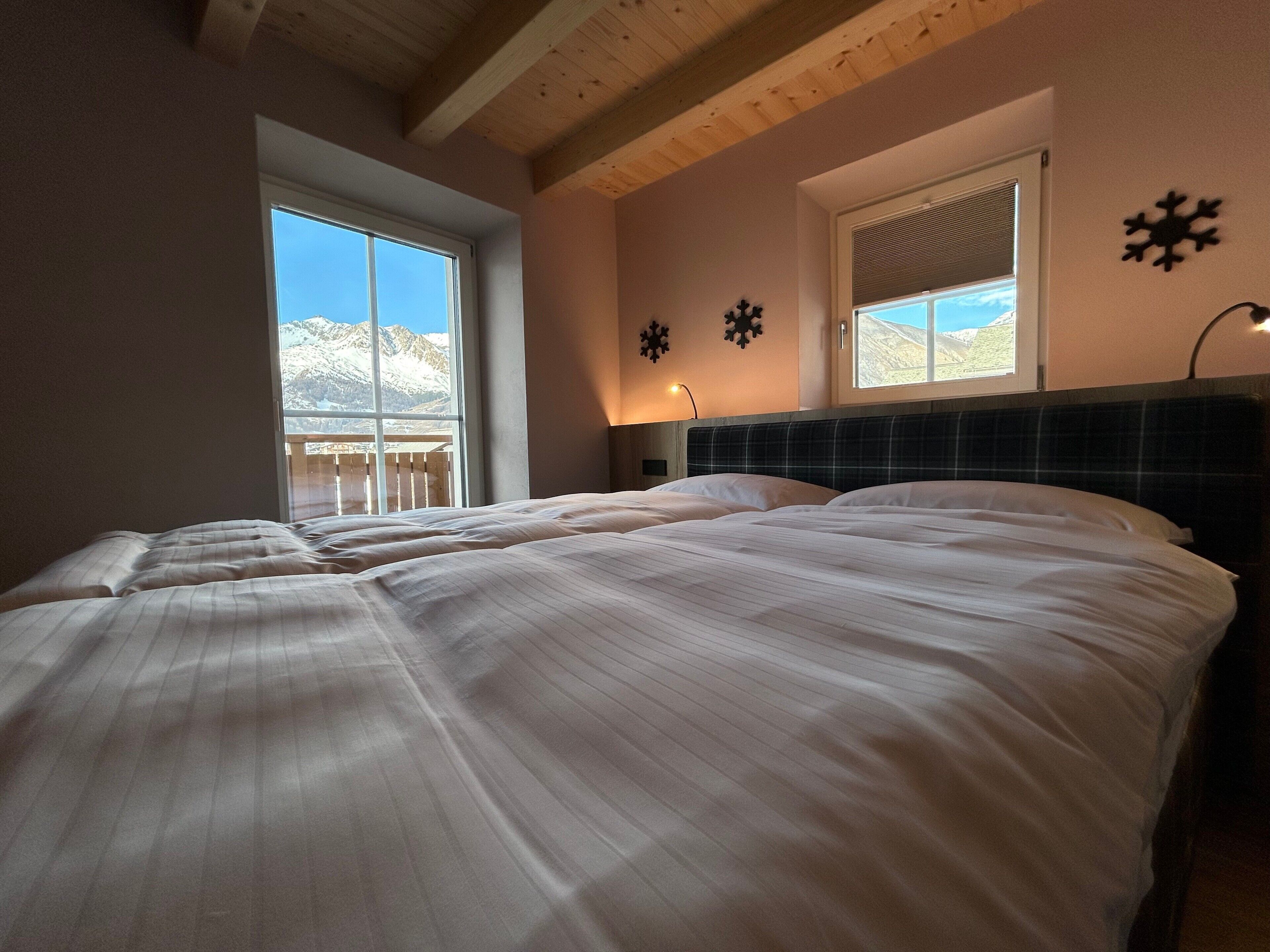 2 多间卧室、WiFi、床单