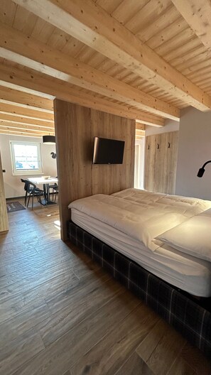 WiFi, bed sheets - Studio '2 Monolocale' with Mountain View, Balcony and Wi-Fi (Livigno)
