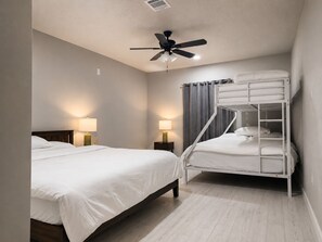 4 bedrooms, iron/ironing board, free WiFi, bed sheets