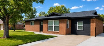 Fresh 4/2 home blocks away from Southside A&M