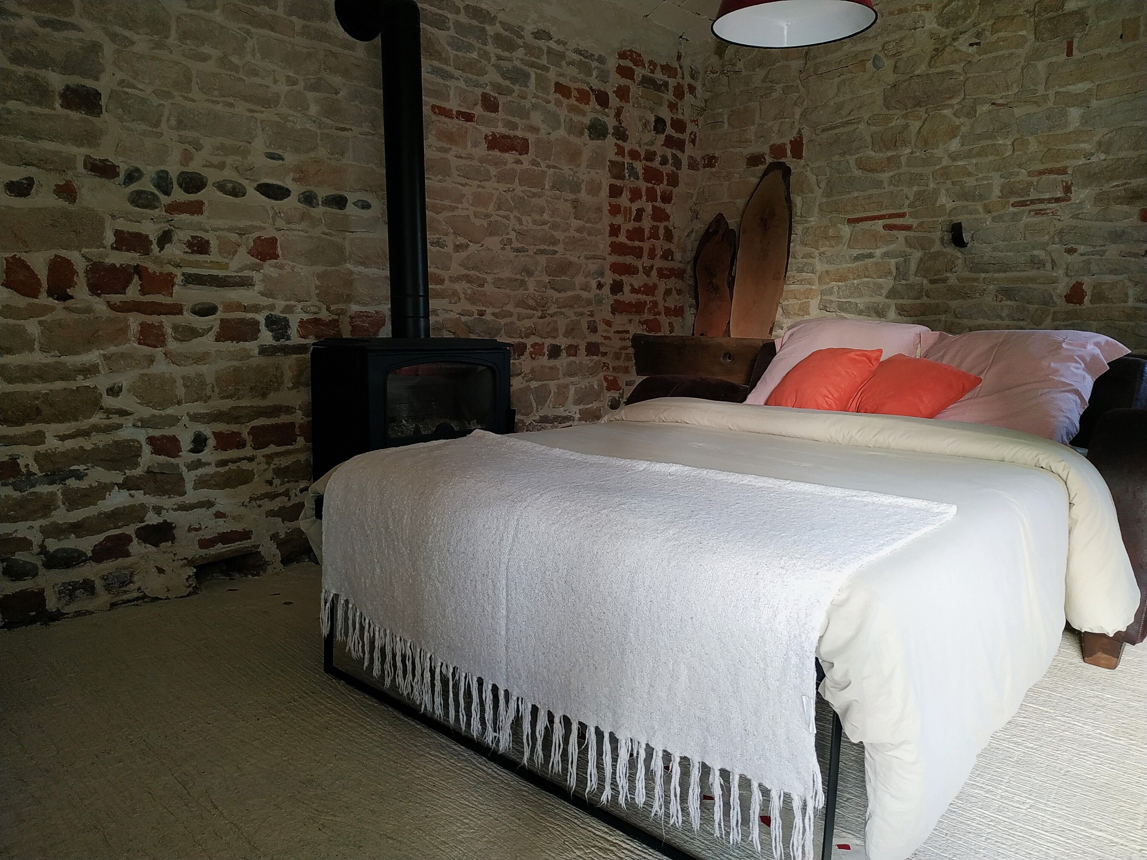 1 habitación, tabla de planchar con plancha, wifi y ropa de cama 