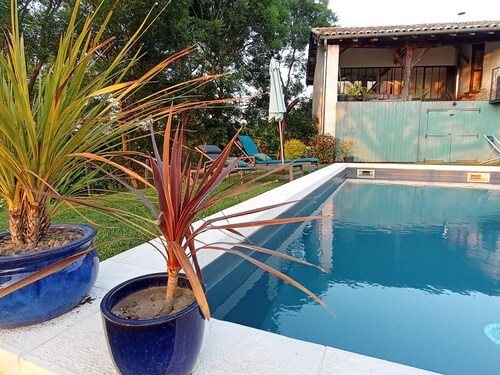 Charming "Campagne" gîte in a peaceful natural setting with swimming pool