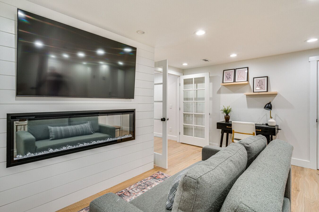 电视、壁炉、乒乓球、书