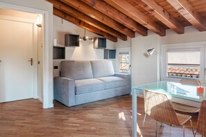 TV - Suite Cavour (Brescia)