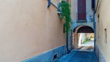 Enceinte de lâhĂ©bergement