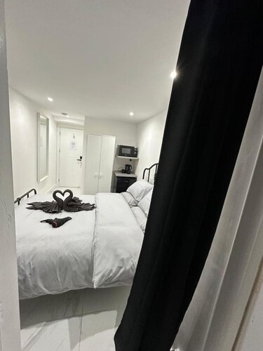 Room in Euston Central London