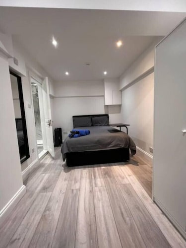 Central London, Zone 2, Studio Flat