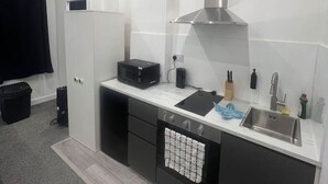 Talheres/pratos/utensílios de cozinha