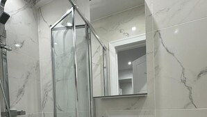 Bathroom - London Euston 4 minute walk away (Greater London)
