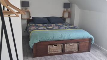 Bügeleisen/Bügelbrett, WLAN, Bettwäsche