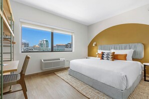 In-room safe, desk, iron/ironing board, free WiFi - HiBird - 2 Bedroom Penthouse (San Juan)