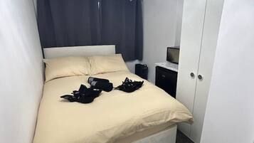 1 bedroom, iron/ironing board, WiFi