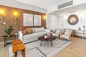 Nicht klassifiziertes Bild, 4 von 33, Schaltfläche