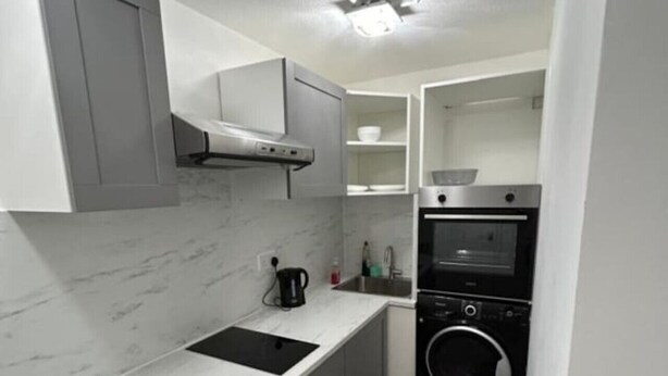 Fridge, microwave - London Paddington nearby (Greater London)