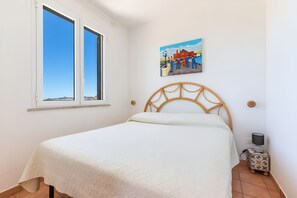 In-room safe, iron/ironing board - APPARTAMENTO SUPERIOR 806 (Santa Maria di Leuca)