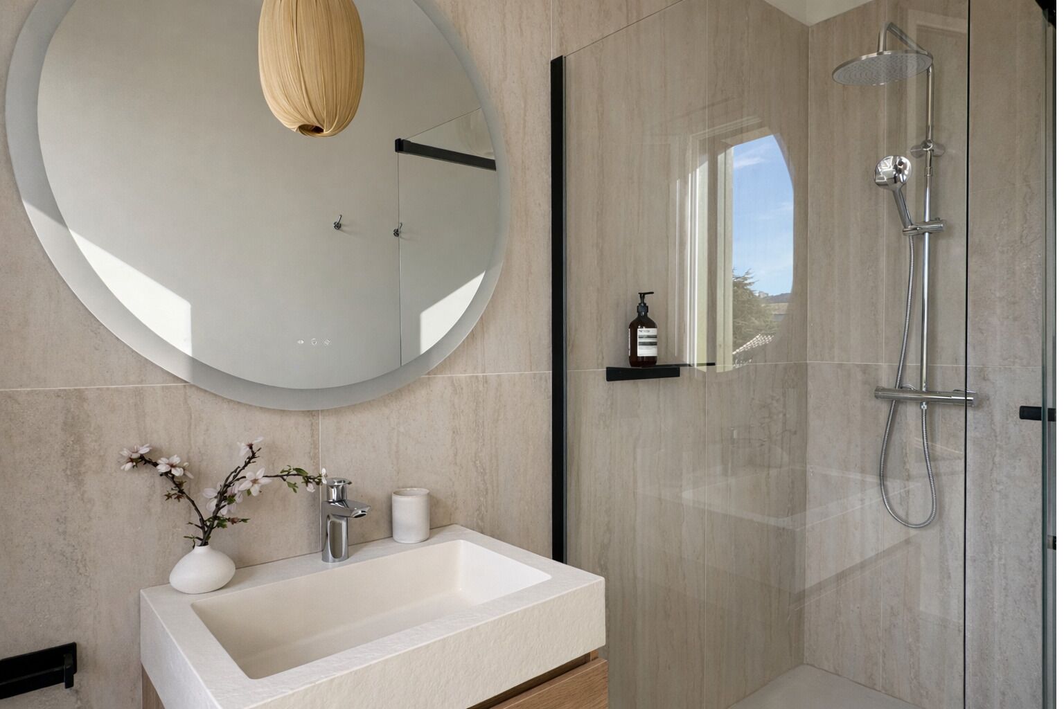 Shower, towels, soap, toilet paper