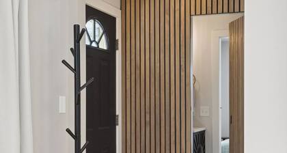 Modern Home, Big Fenced Backyard, Walk to Lake